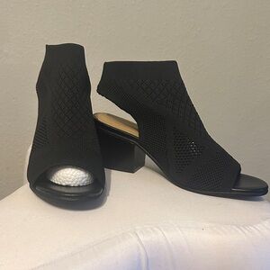 Elegant Black Women's Knit Heels